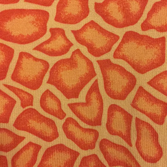 Fun giraffe print sweater set - Picture 4 of 5